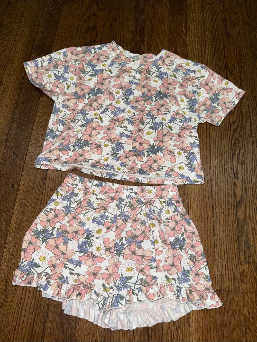 Madden Girl Pink & White Floral Short Pajama Set